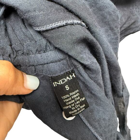 Indah Revolve Rayón Long Sleeve Romper Blue Sneake‎ Print Size Small - Picture 4 of 8